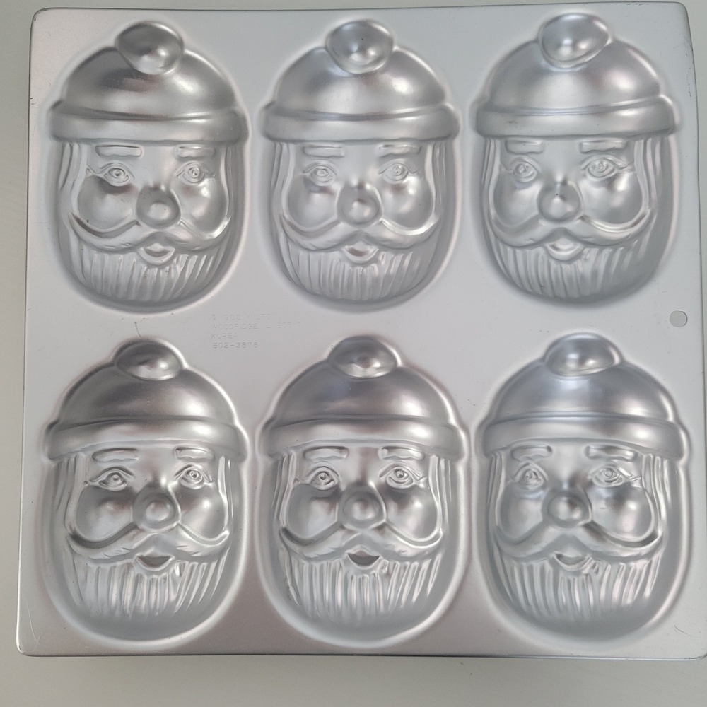 Vtg 1983 Wilton Mini Santa Claus Cake Pan 6 Molds 502-3878 Aluminum Muffin Jello